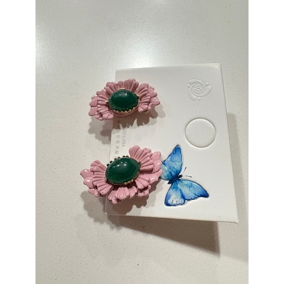 Pink Enamel Floral Earrings with Green Jade-Style Center – Vintage Style - Picture 5 of 6